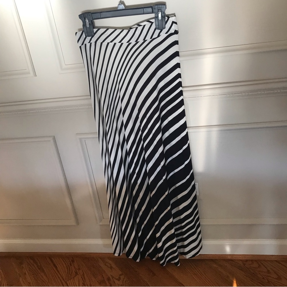INC black and white striped long skirt size S